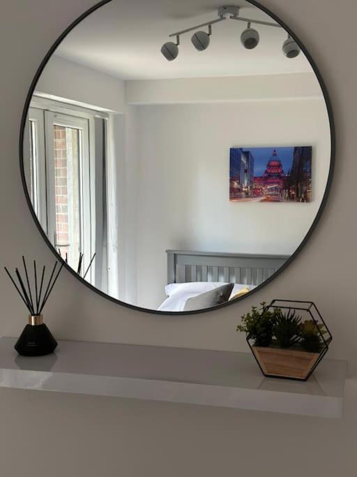 Modern 1-Bed Apartment Belfast Eksteriør billede