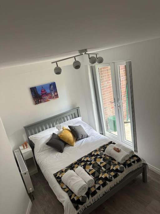 Modern 1-Bed Apartment Belfast Eksteriør billede